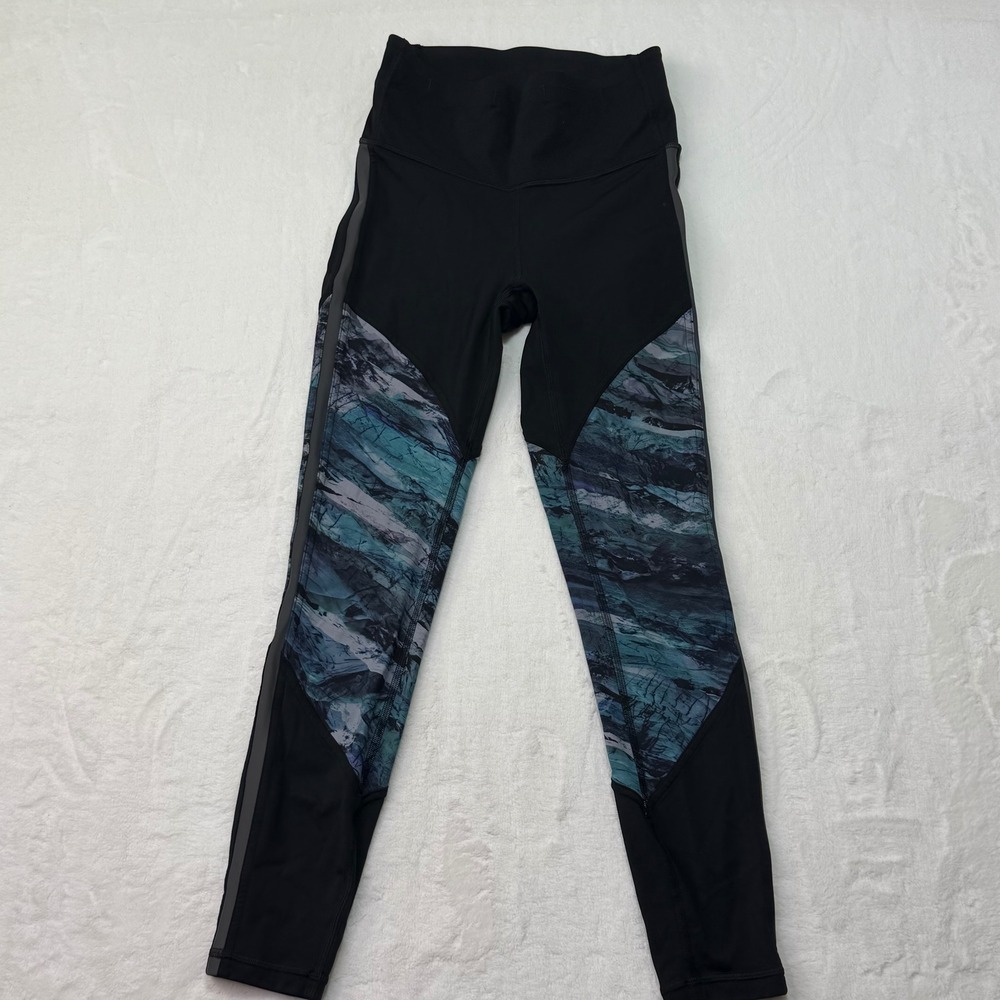 Lululemon Athletica Black Blue Abstract Print Leggings Cropped Activewear Women - Picture 5 of 6